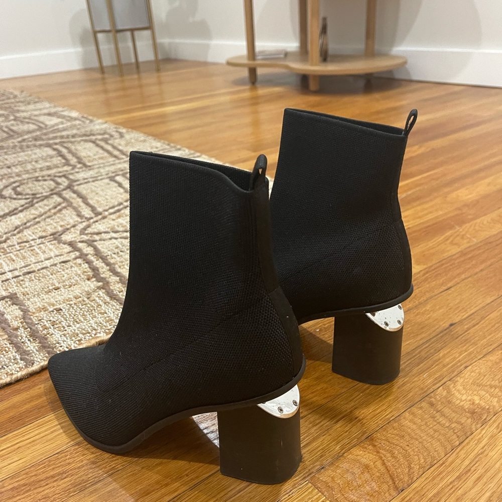 Steven New York Cut Out Heel Black Boots